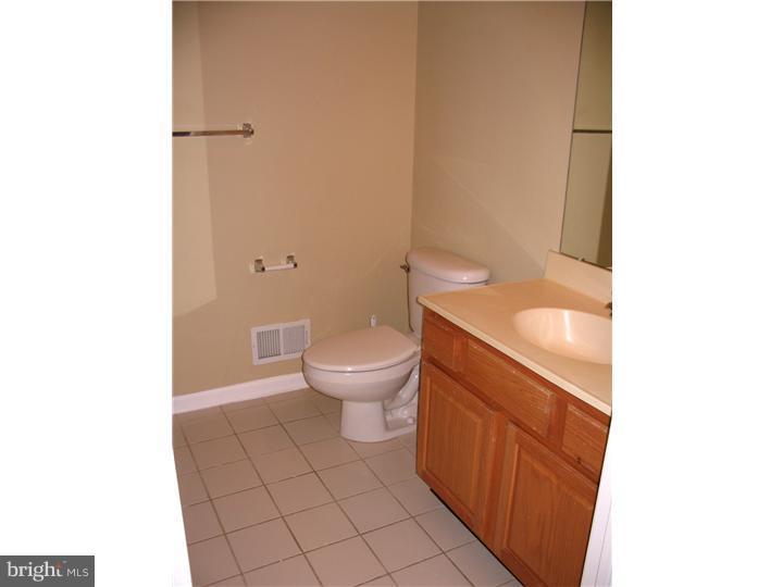 32 Warwick Road West Windsor, NJ 08550 - Photo 11 of 16 Gallery Image 11
