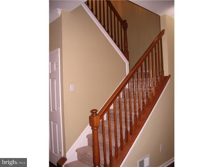 32 Warwick Road West Windsor, NJ 08550 - Photo 6 of 16 Gallery Image 6