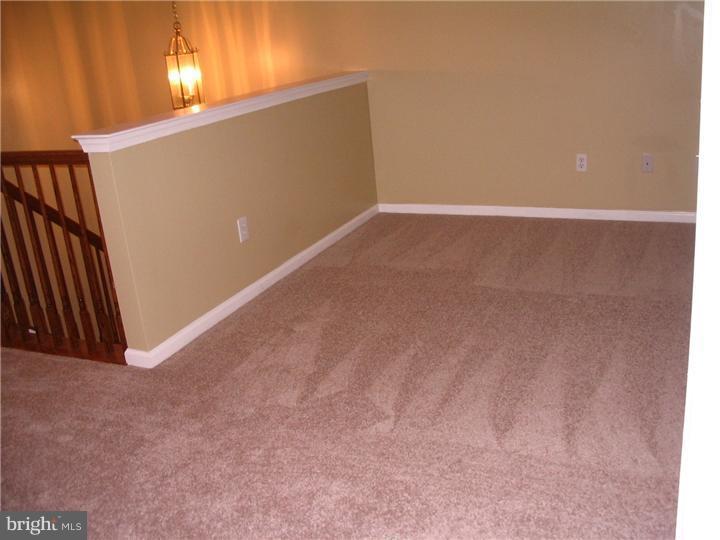 32 Warwick Road West Windsor, NJ 08550 - Photo 8 of 16 Gallery Image 8