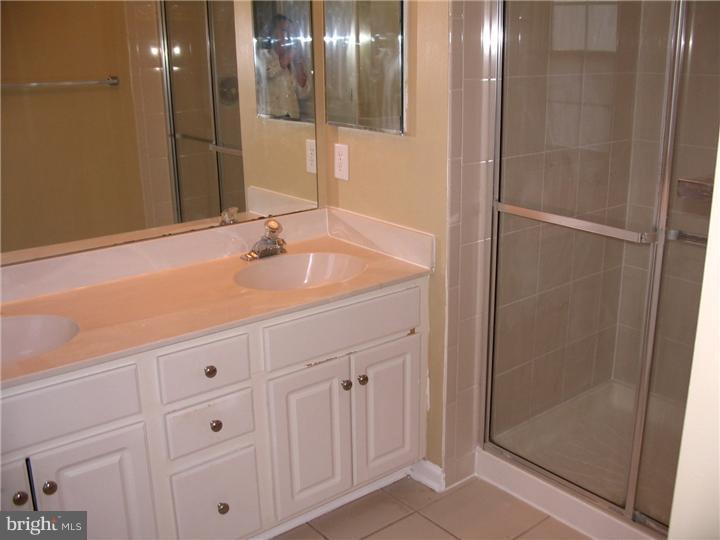 32 Warwick Road West Windsor, NJ 08550 - Photo 10 of 16 Gallery Image 10