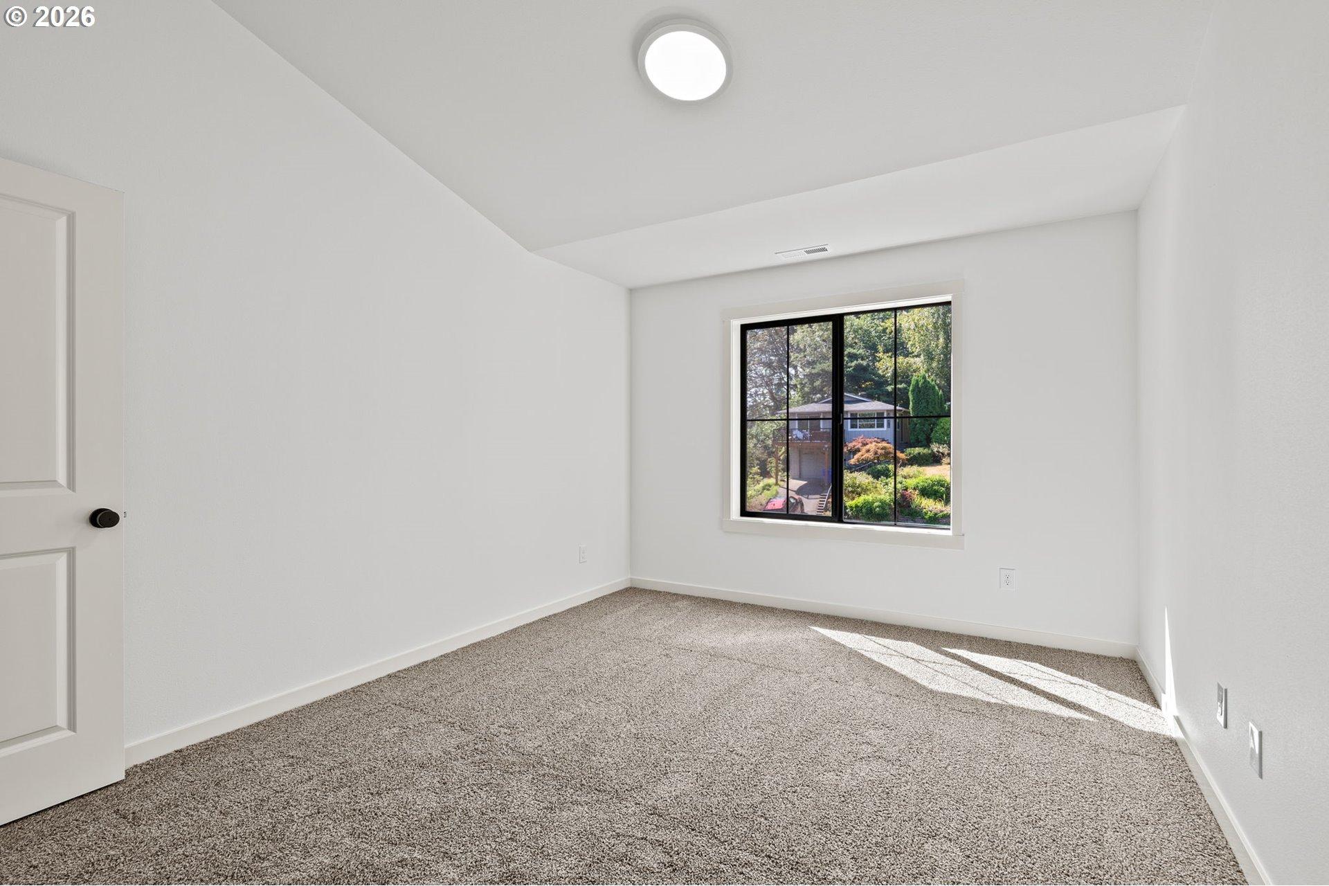 3793 Southwest Iowa Street Portland, OR 97221 - Photo 24 of 39 Gallery Image 24