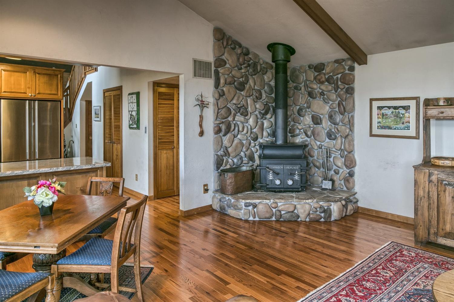 2257 Johns Peak Road Central Point, OR 97502 - Photo 31 of 35 Gallery Image 31