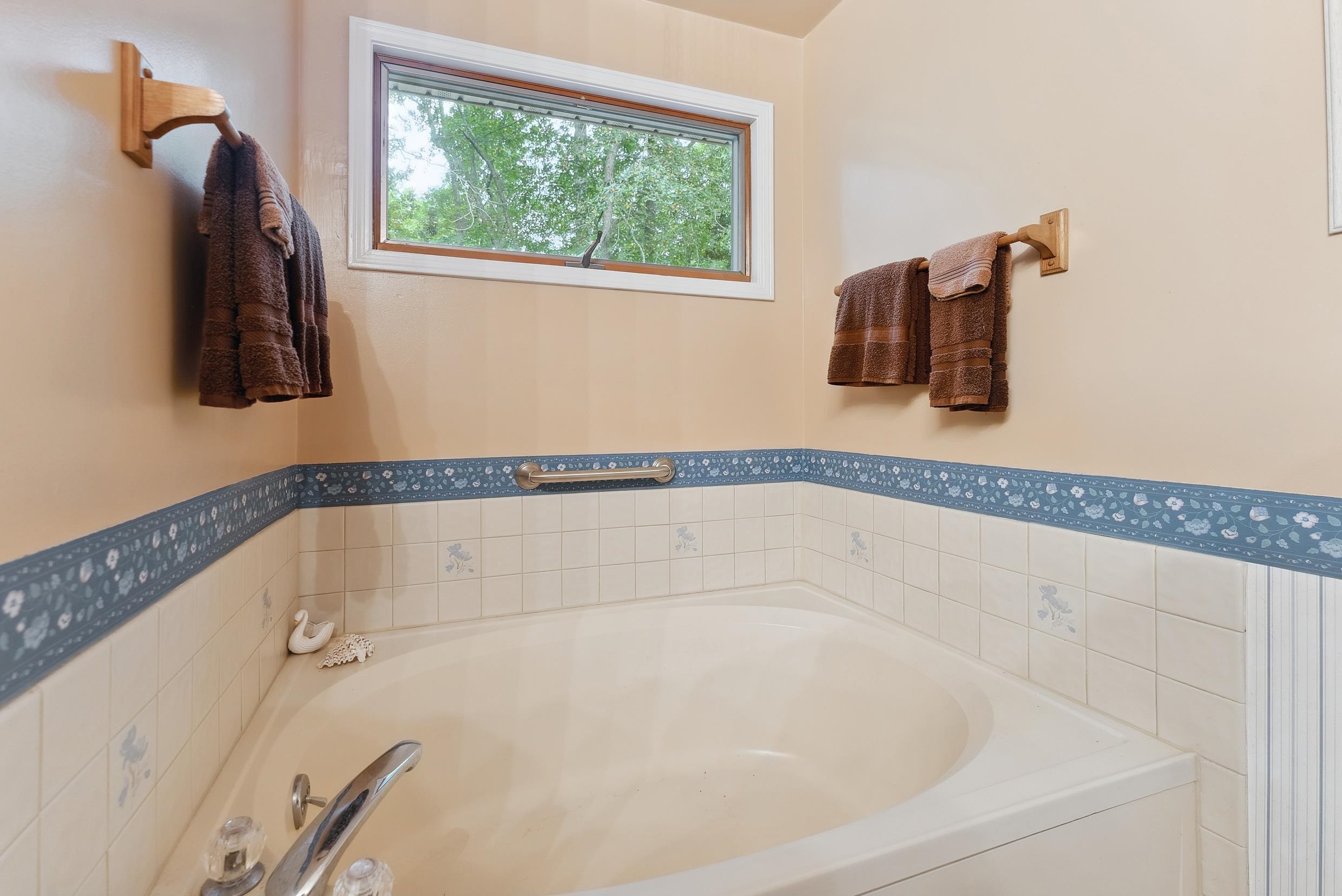 44 Secluded Lane Rio Grande, NJ 08242 - Photo 15 of 29 Gallery Image 15