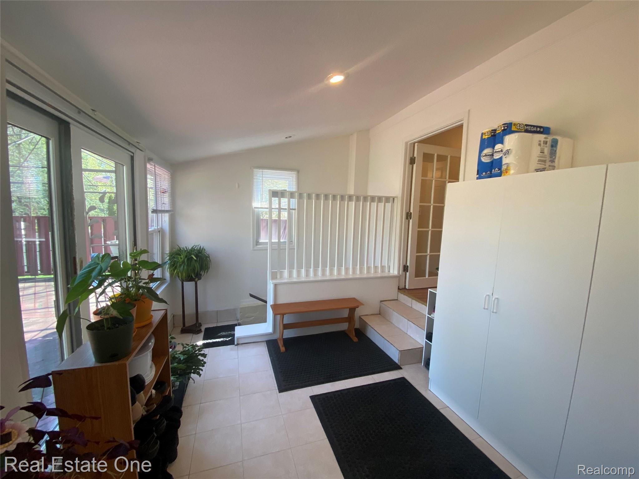25230 Wick Road Taylor, MI 48180 - Photo 13 of 23 IMG-1870.jpg