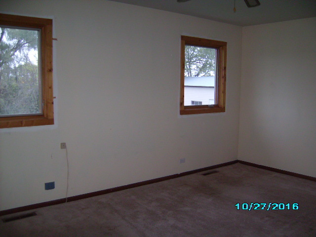 10119 Ballard Road Woodstock, IL 60098 - Photo 11 of 24