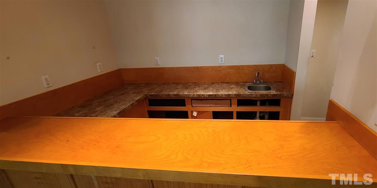 2028 Kinleys Way Raleigh, NC 27613 - Photo 15 of 27