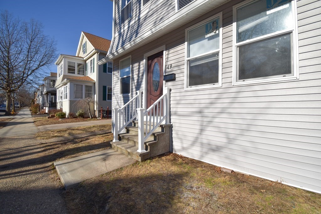 47-49 Draper Street Springfield, MA 01108 - Photo 2 of 42