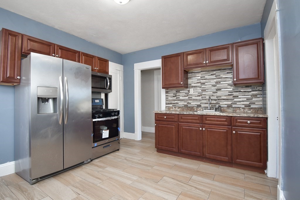 47-49 Draper Street Springfield, MA 01108 - Photo 24 of 42