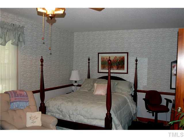 2 Gathering Place Raleigh, NC 27604 - Photo 14 of 23