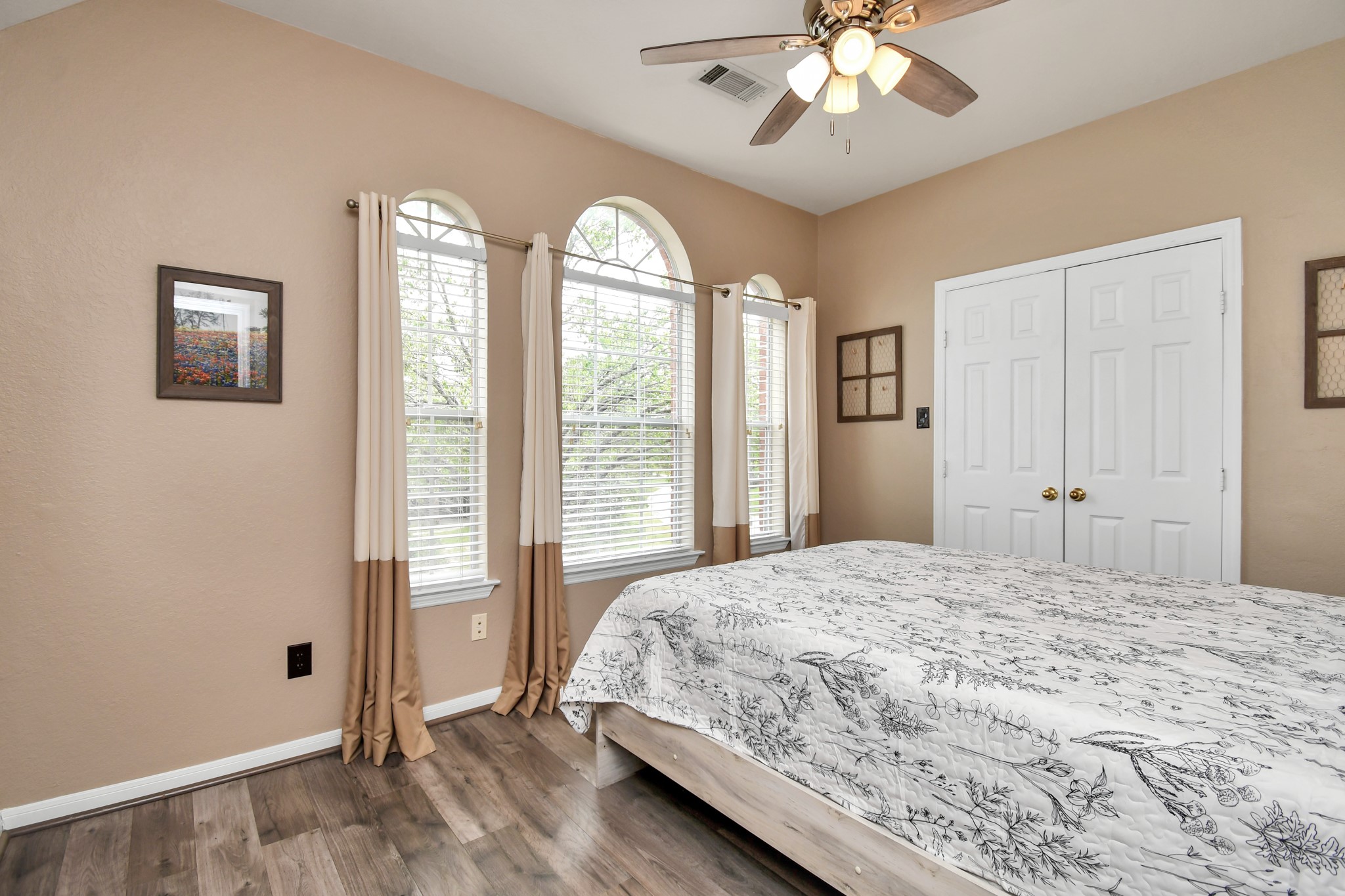 7 New Dawn Place Conroe, TX 77385 - Photo 38 of 48