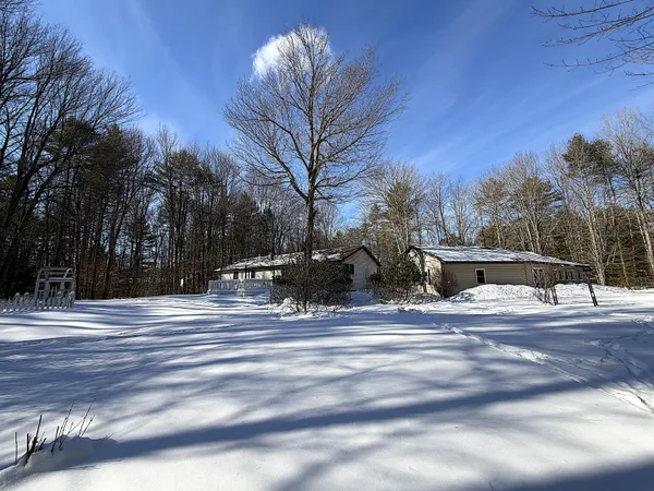 $554,000 | 1523 North Road, North Yarmouth, ME 04097