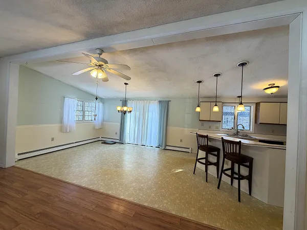 $554,000 | 1523 North Road, North Yarmouth, ME 04097