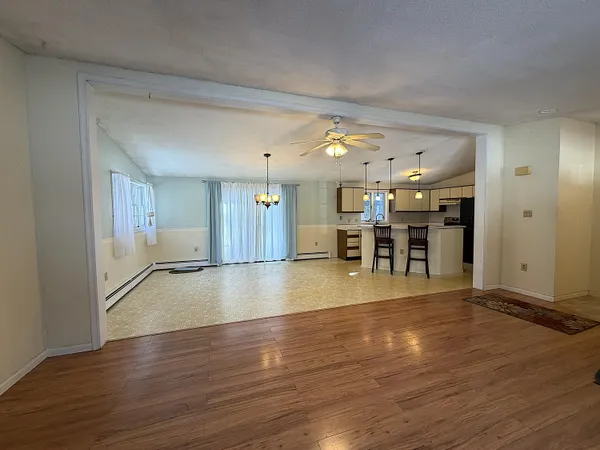 $554,000 | 1523 North Road, North Yarmouth, ME 04097