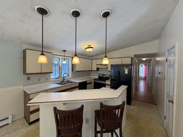 $554,000 | 1523 North Road, North Yarmouth, ME 04097