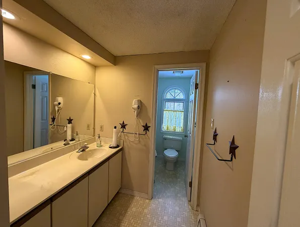 $554,000 | 1523 North Road, North Yarmouth, ME 04097