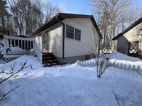$554,000 | 1523 North Road, North Yarmouth, ME 04097