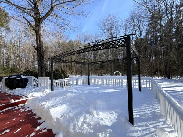 $554,000 | 1523 North Road, North Yarmouth, ME 04097