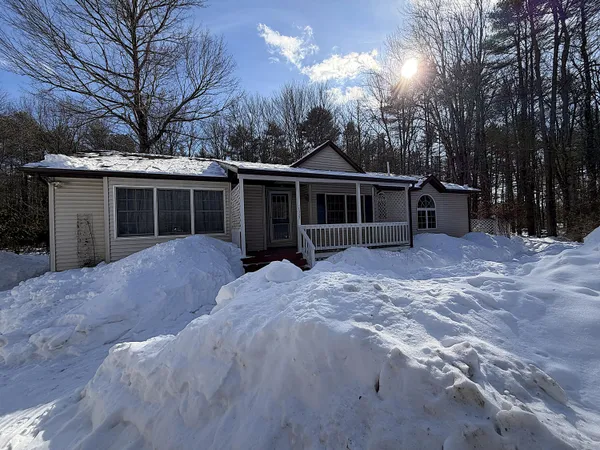 $554,000 | 1523 North Road, North Yarmouth, ME 04097
