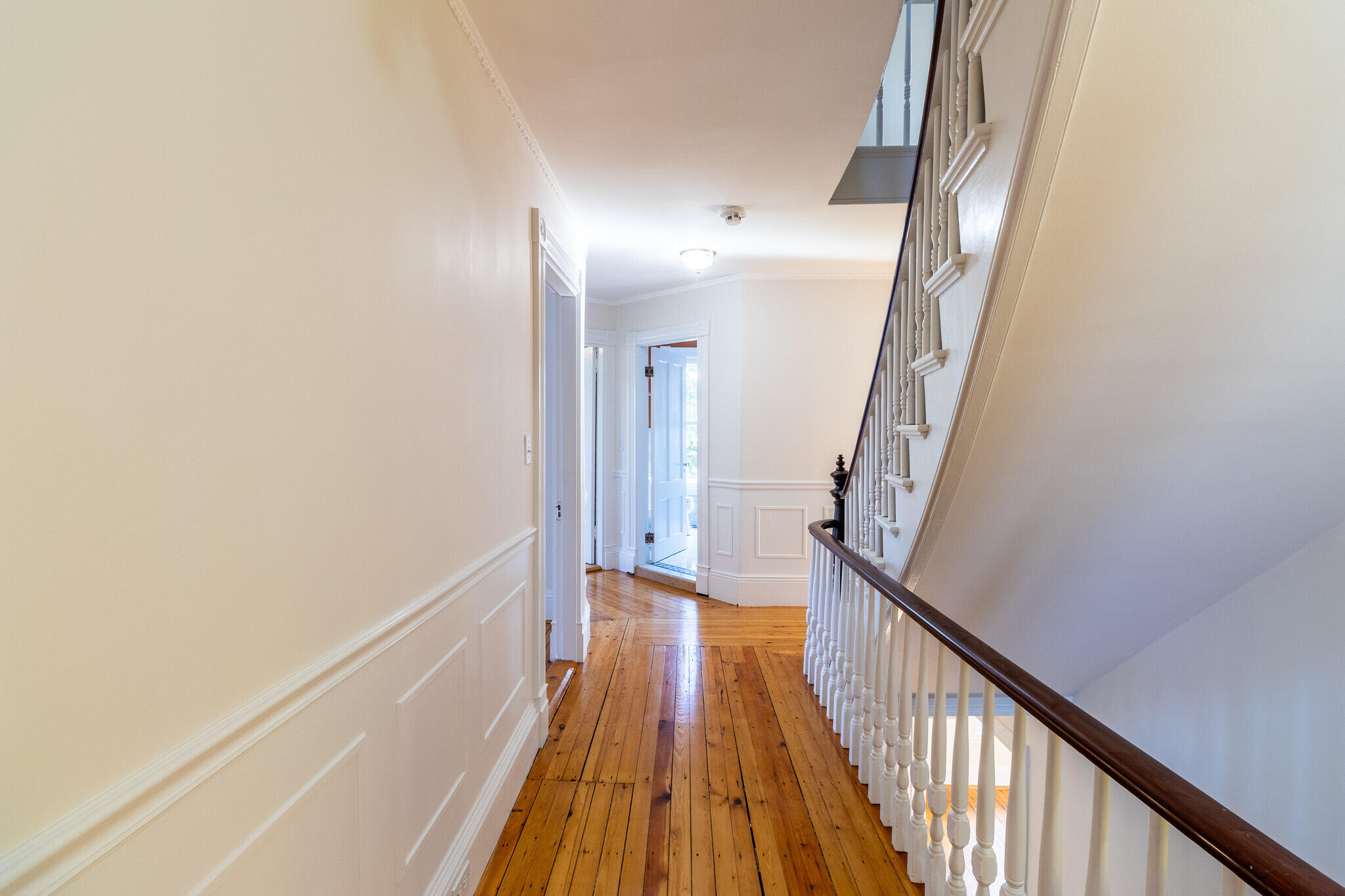 35 Main Street Lubec, ME 04652 - Photo 30 of 60 2nd Floor Hallway