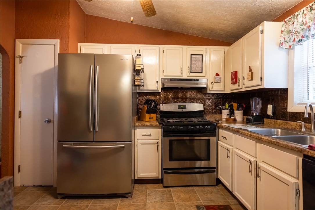 9 Finne Road Johnston, RI 02919 - Photo 20 of 42 Gallery Image 20