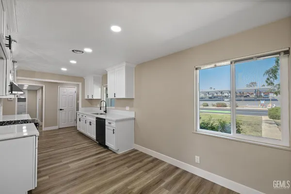 $355,000 | Undisclosed Address, Bakersfield, CA 93305