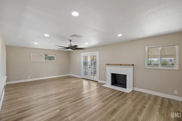 $355,000 | Undisclosed Address, Bakersfield, CA 93305