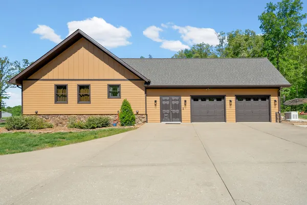 $959,000 | 955 Stratton Road, Elkton, KY 42220