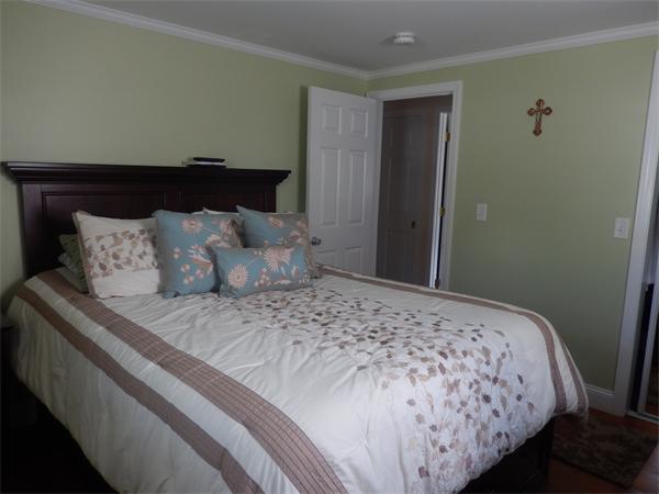 6 Scott Lane Bristol, RI 02809 - Photo 7 of 23