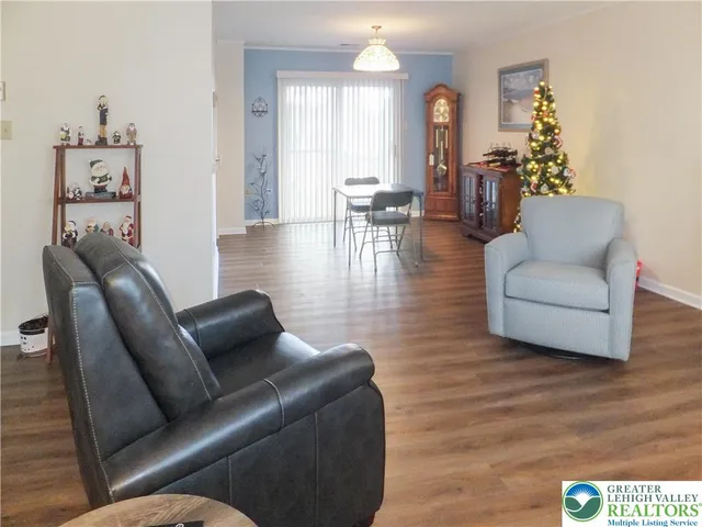 $345,000 | 508 Circle Drive, Catasauqua, PA 18032