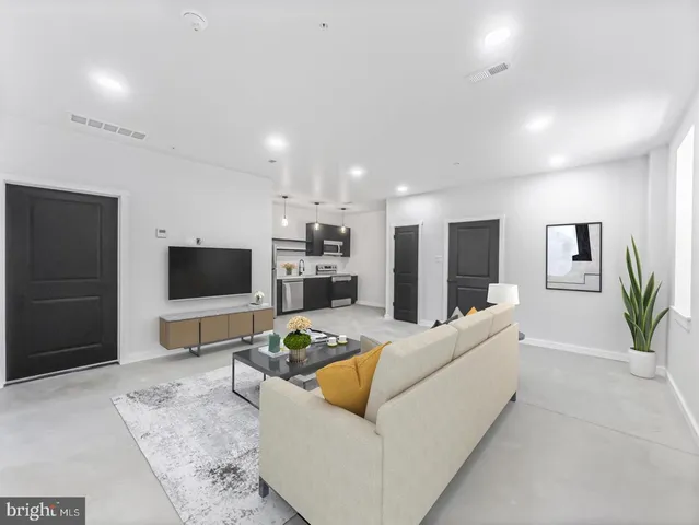 $2,095 | 501 North Cannon Avenue, Unit A211, Lansdale, PA 19446