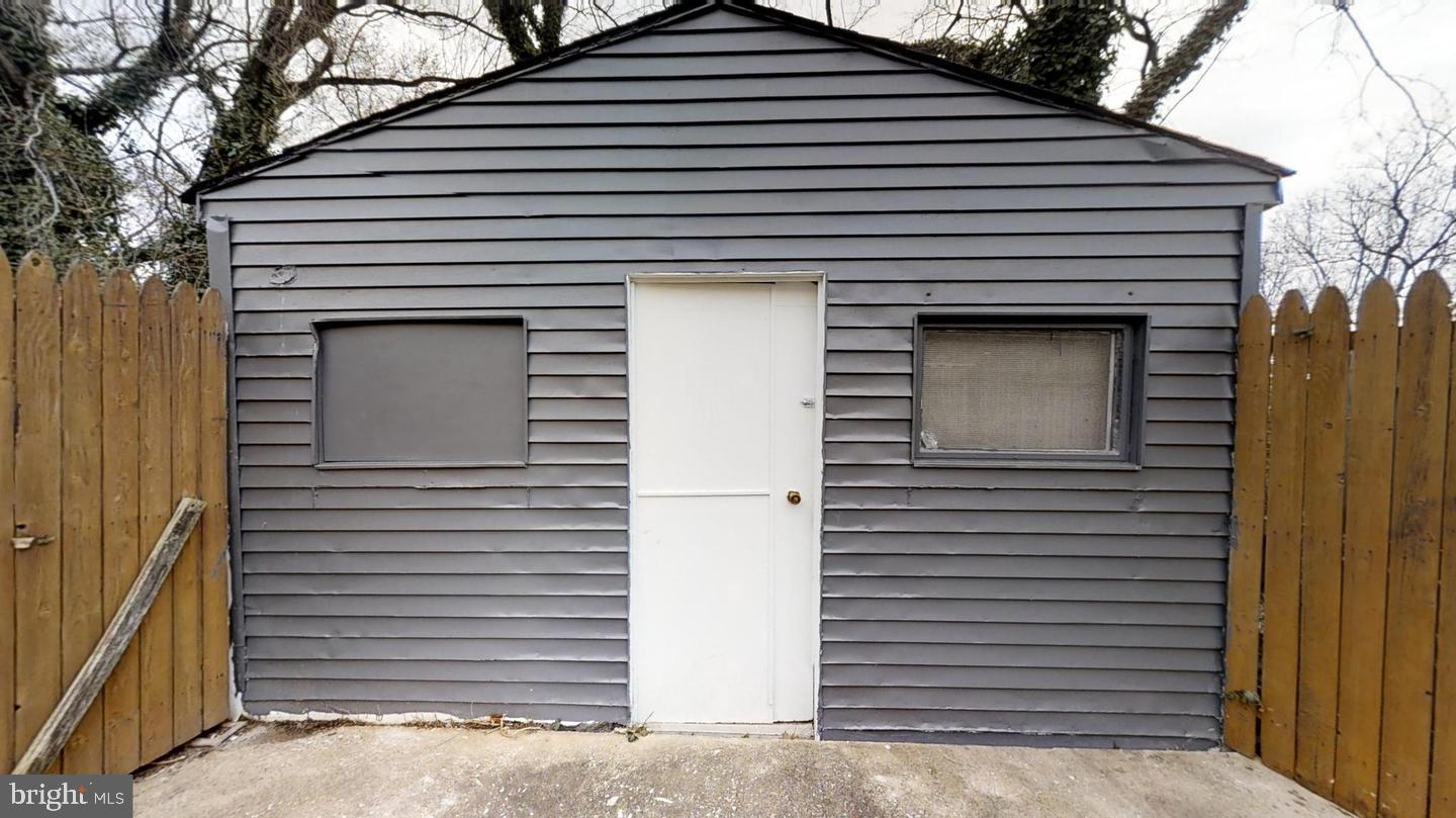 3311 Kessler Court Baltimore, MD 21227 - Photo 19 of 21