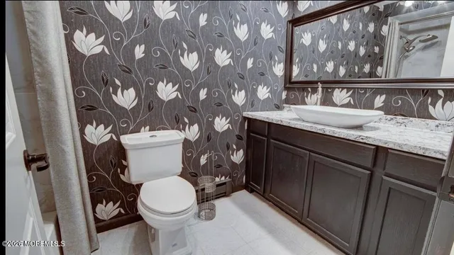 $2,095 | 167 Amberly Drive, Unit C, Manalapan, NJ 07726