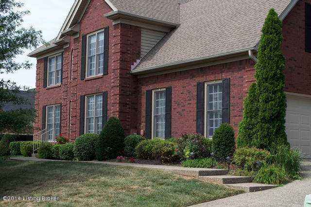 1407 Twin Ridge Road Louisville, KY 40242 - Photo 2 of 29 DSC_0036