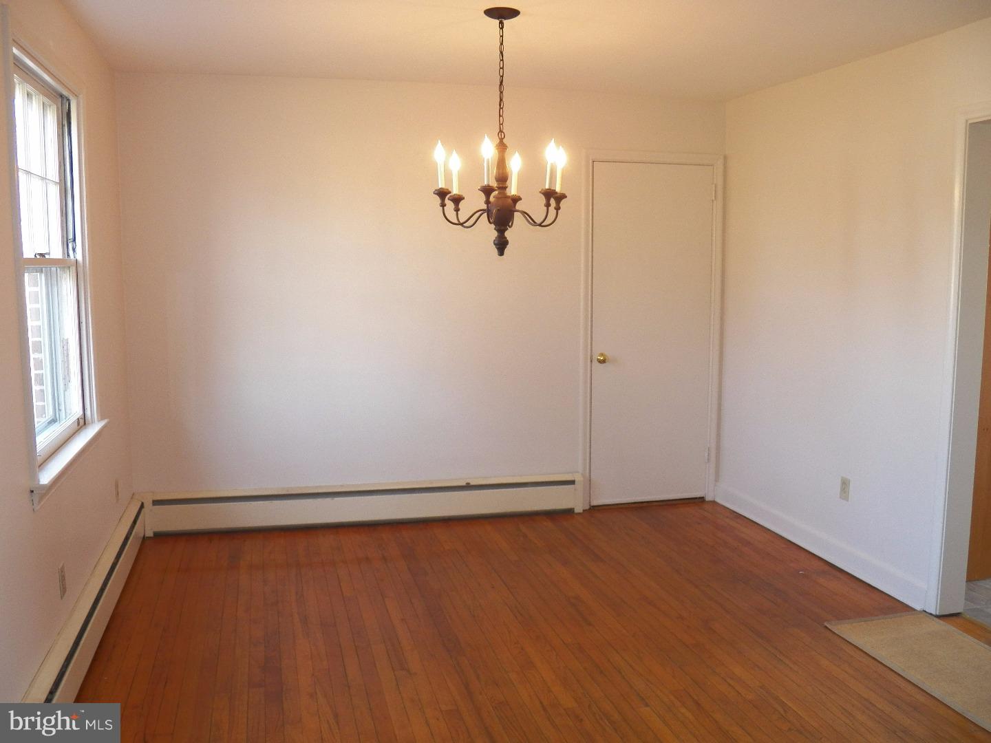 416 East Moyer Road Pottstown, PA 19464 - Photo 10 of 14 Dining Room