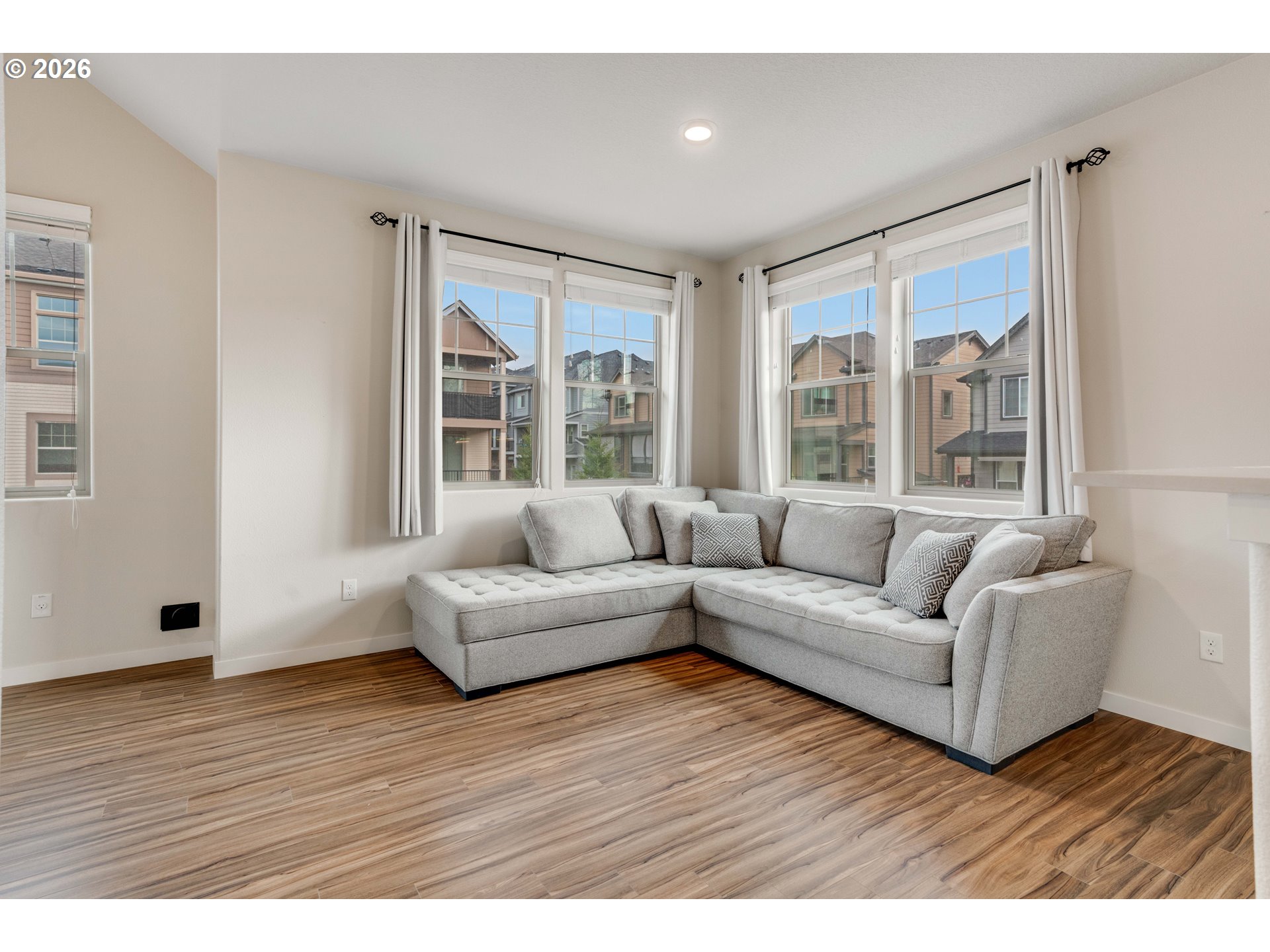 17124 Southwest Appledale Road, Unit 401 Beaverton, OR 97007 - Photo 4 of 18 Living Room