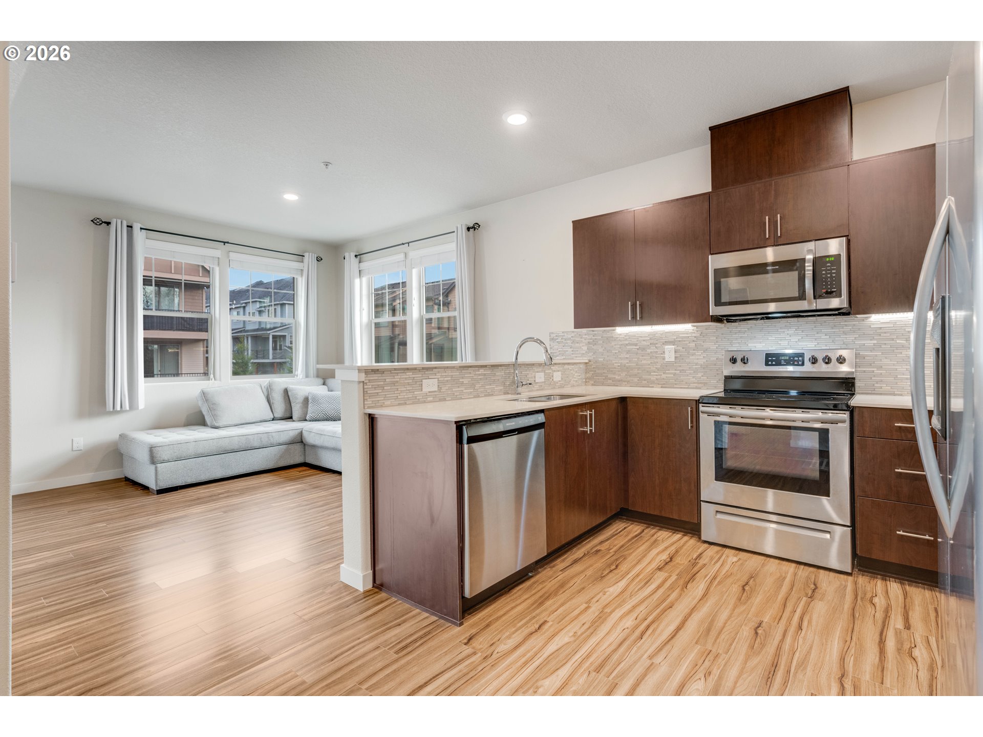 17124 Southwest Appledale Road, Unit 401 Beaverton, OR 97007 - Photo 5 of 18 Kitchen