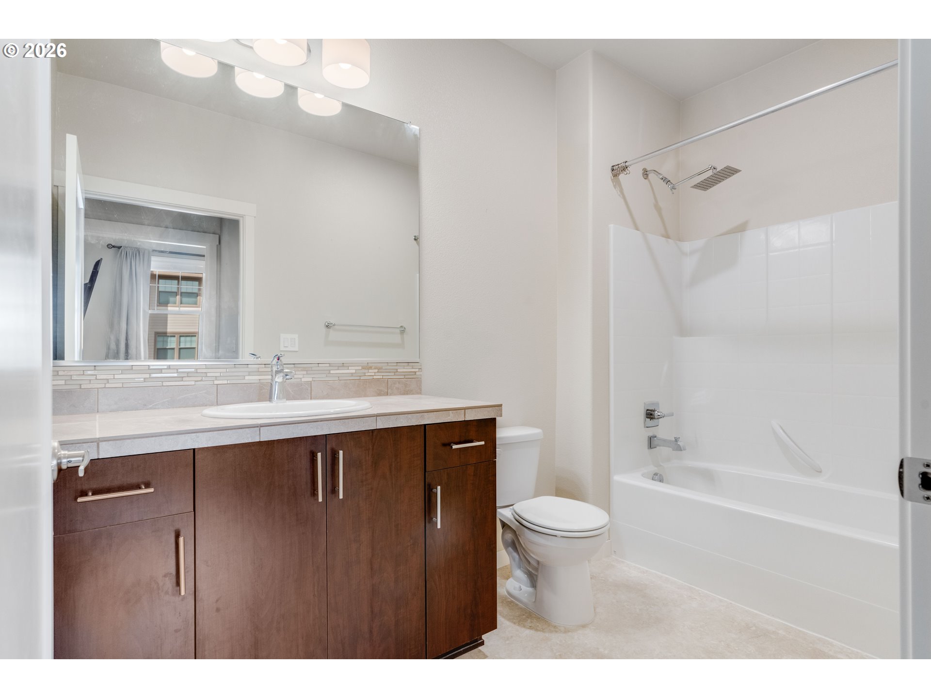 17124 Southwest Appledale Road, Unit 401 Beaverton, OR 97007 - Photo 8 of 18 Bathroom