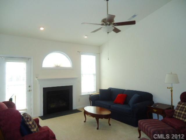 336 Garnet Court Fort Mill, SC 29708 - Photo 3 of 11