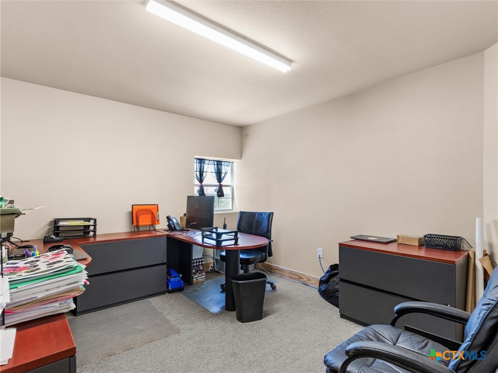 3925 Linne Road Seguin, TX 78155 - Photo 18 of 41 Gallery Image 18