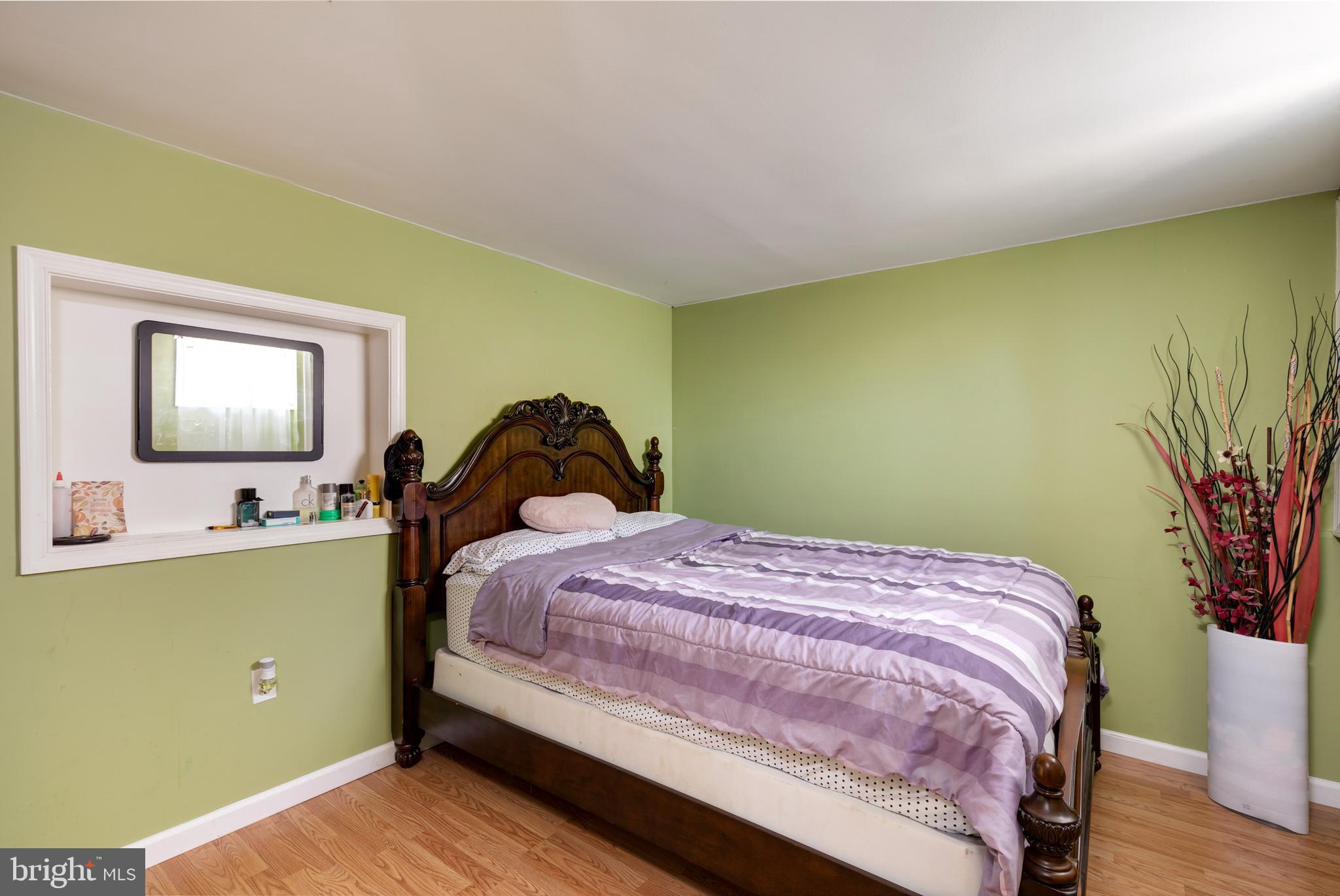7426 Chatham Street Springfield, VA 22151 - Photo 11 of 19 Gallery Image 11