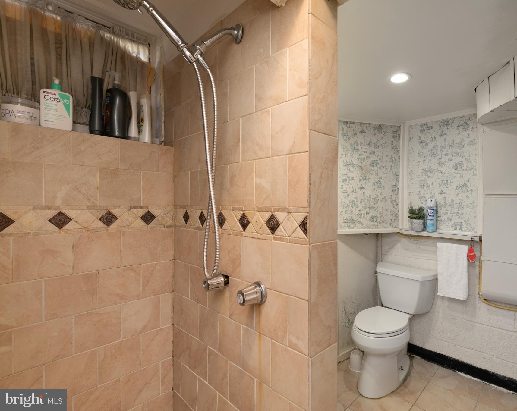 7426 Chatham Street Springfield, VA 22151 - Photo 14 of 19 Gallery Image 14