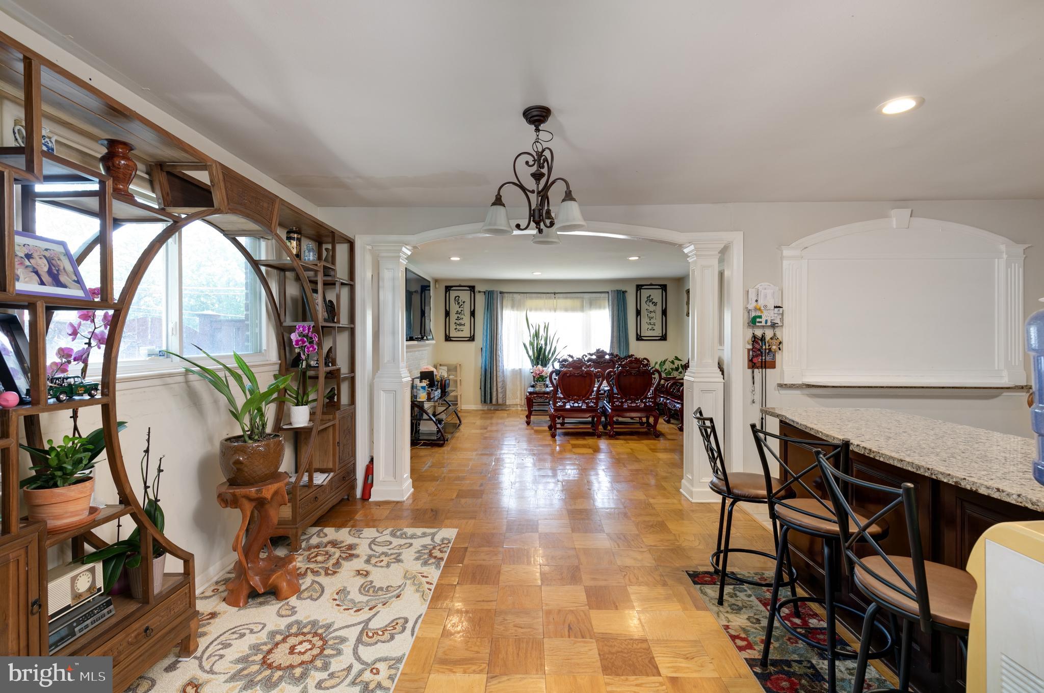 7426 Chatham Street Springfield, VA 22151 - Photo 6 of 19 Gallery Image 6