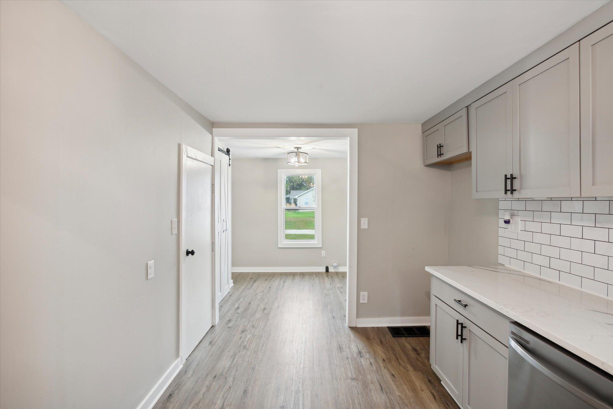 20204 McAllister Road Battle Creek, MI 49014 - Photo 11 of 32 Kitchen