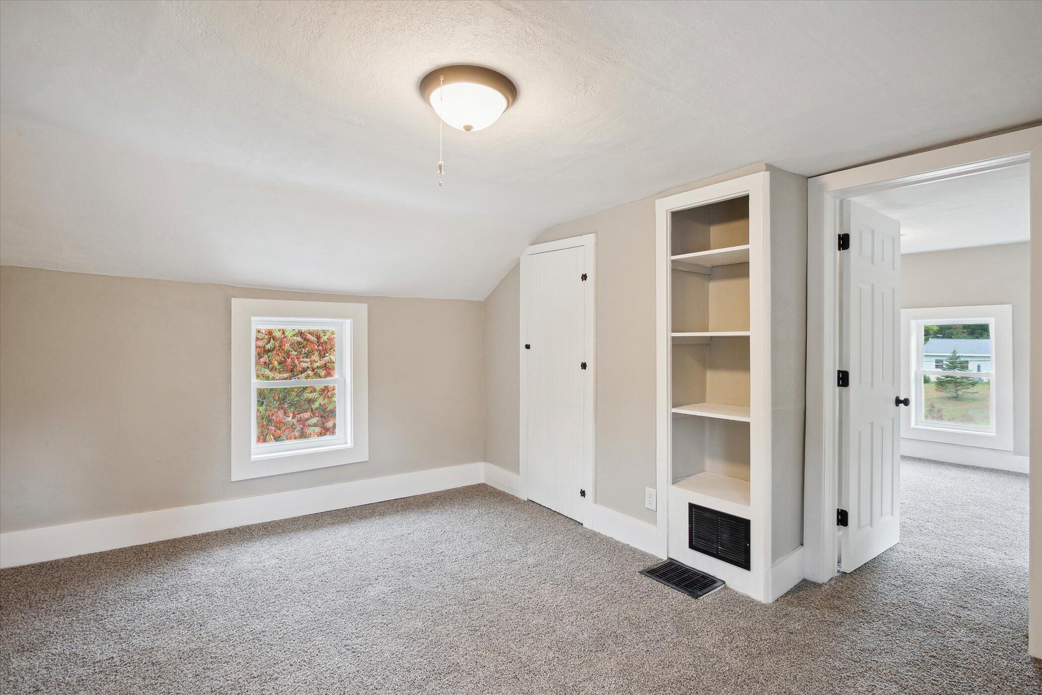 20204 McAllister Road Battle Creek, MI 49014 - Photo 21 of 32 Upper Room