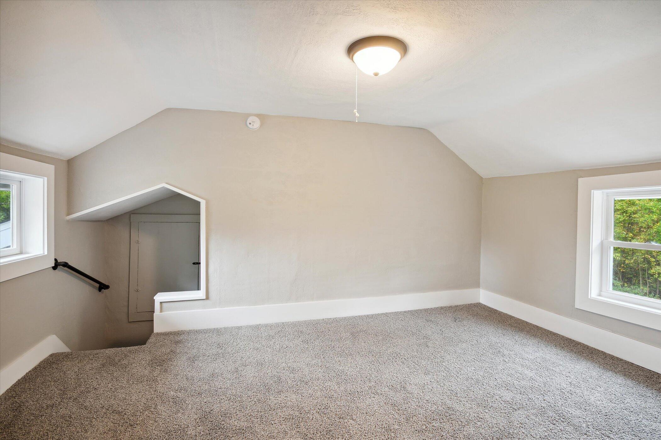 20204 McAllister Road Battle Creek, MI 49014 - Photo 23 of 32 Upper Room