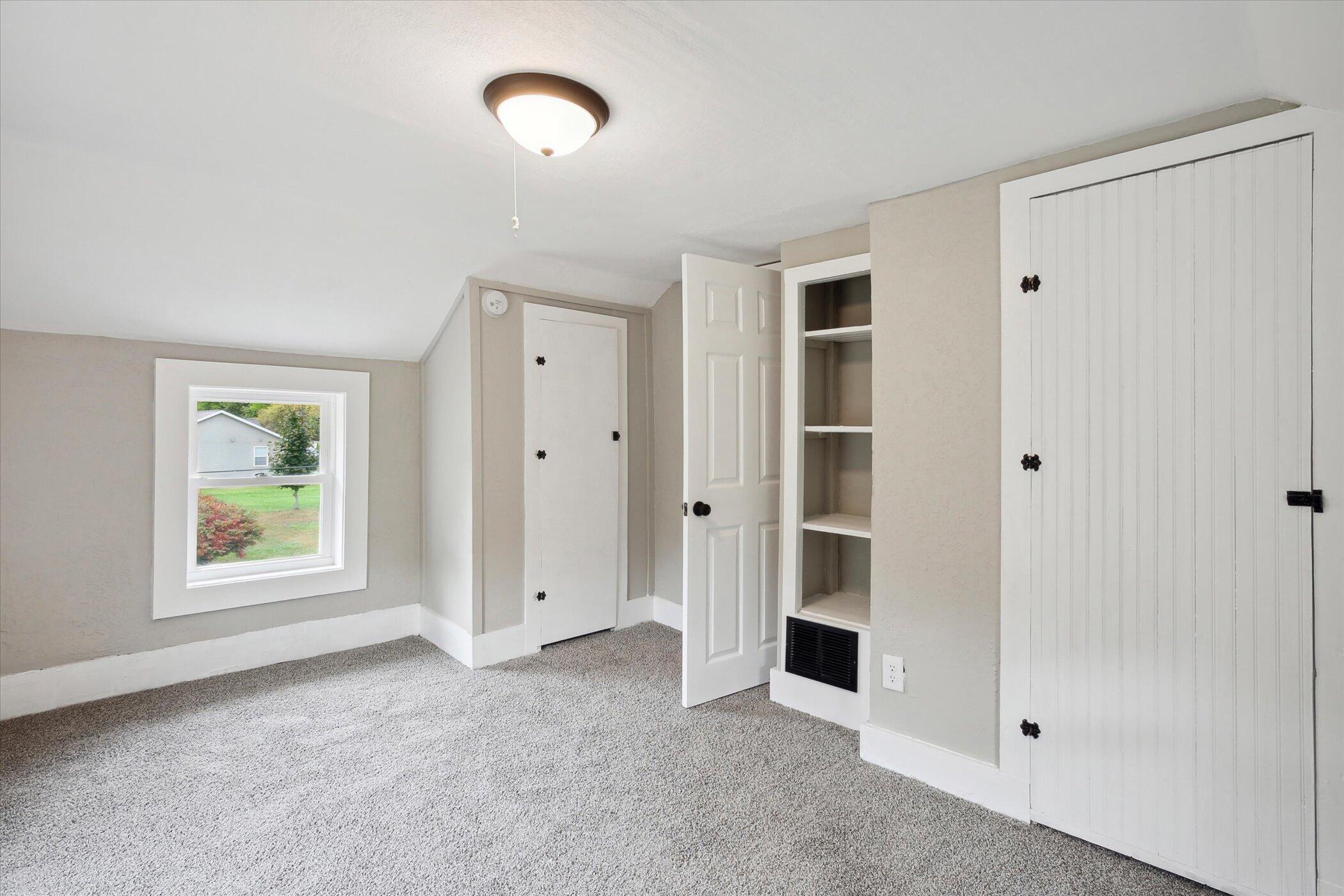 20204 McAllister Road Battle Creek, MI 49014 - Photo 25 of 32 Upper Bedroom 2