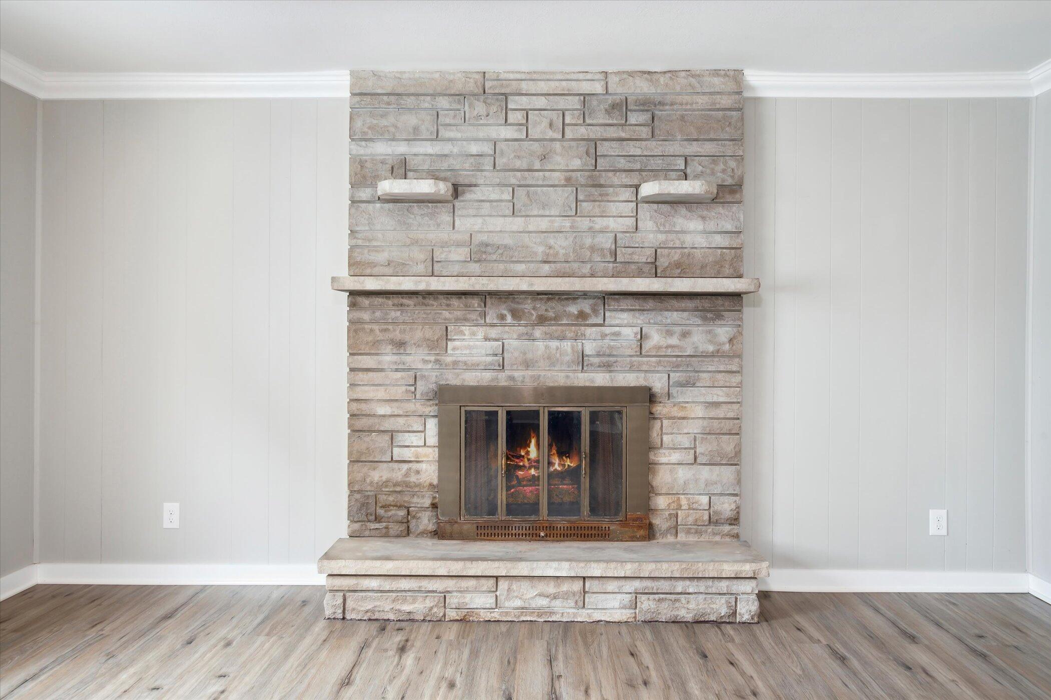 20204 McAllister Road Battle Creek, MI 49014 - Photo 6 of 32 Fireplace