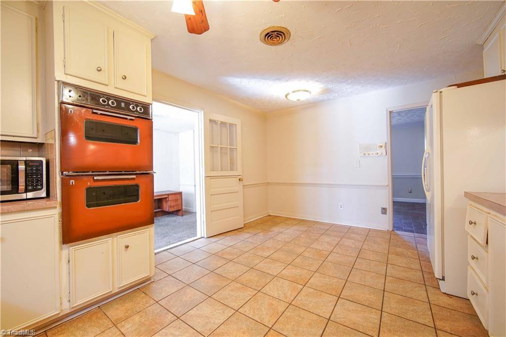 3365 New Walkertown Road Winston-Salem, NC 27105 - Photo 19 of 37