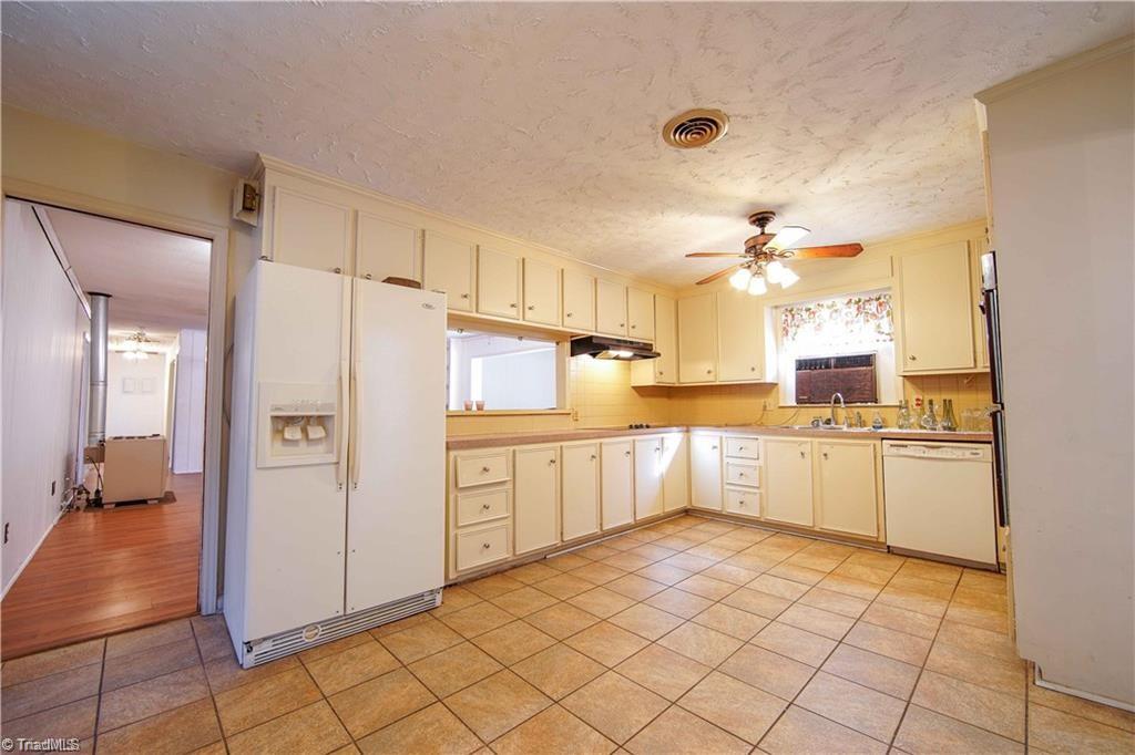 3365 New Walkertown Road Winston-Salem, NC 27105 - Photo 20 of 37