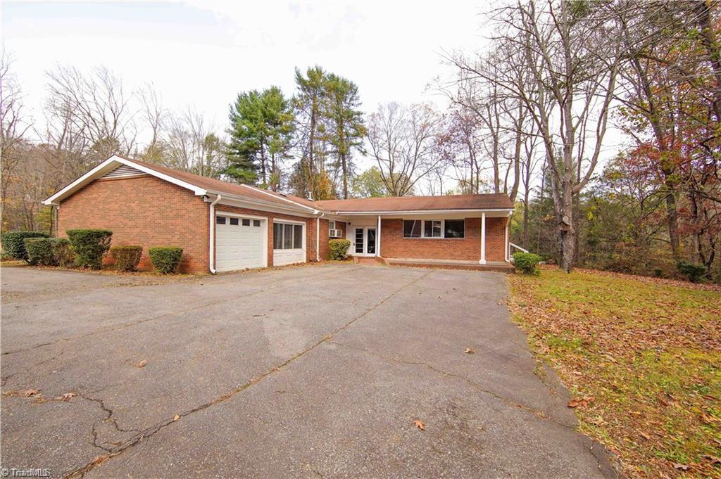 3365 New Walkertown Road Winston-Salem, NC 27105 - Photo 7 of 37